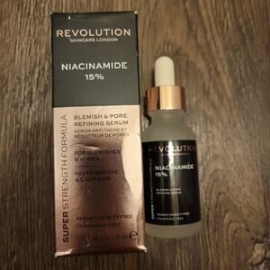 REVOLUTION NIACINAMIDE SERUM